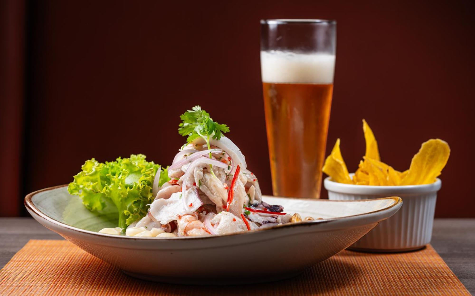 Casa Andina Standard Trujillo Plaza Hotel Ngoại thất bức ảnh
