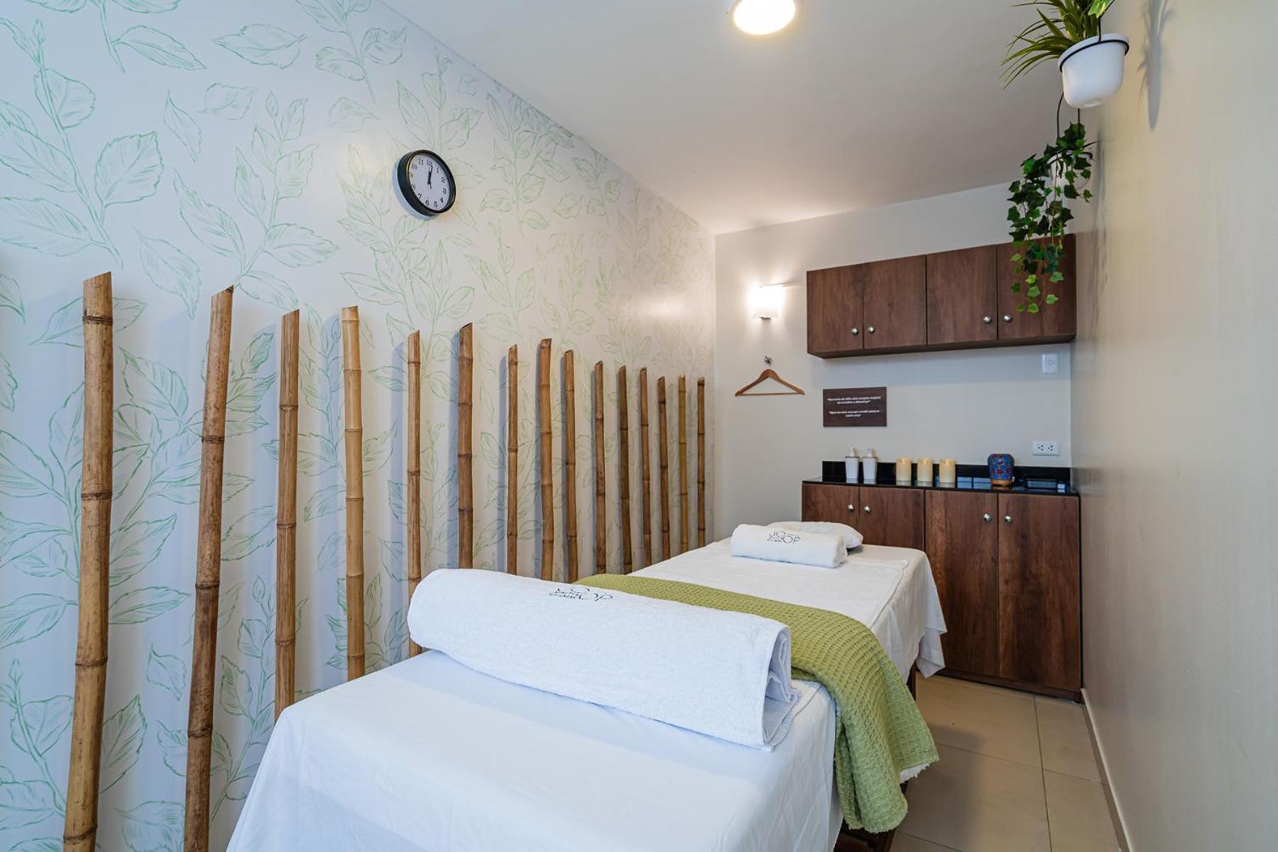 Casa Andina Standard Trujillo Plaza Hotel Ngoại thất bức ảnh