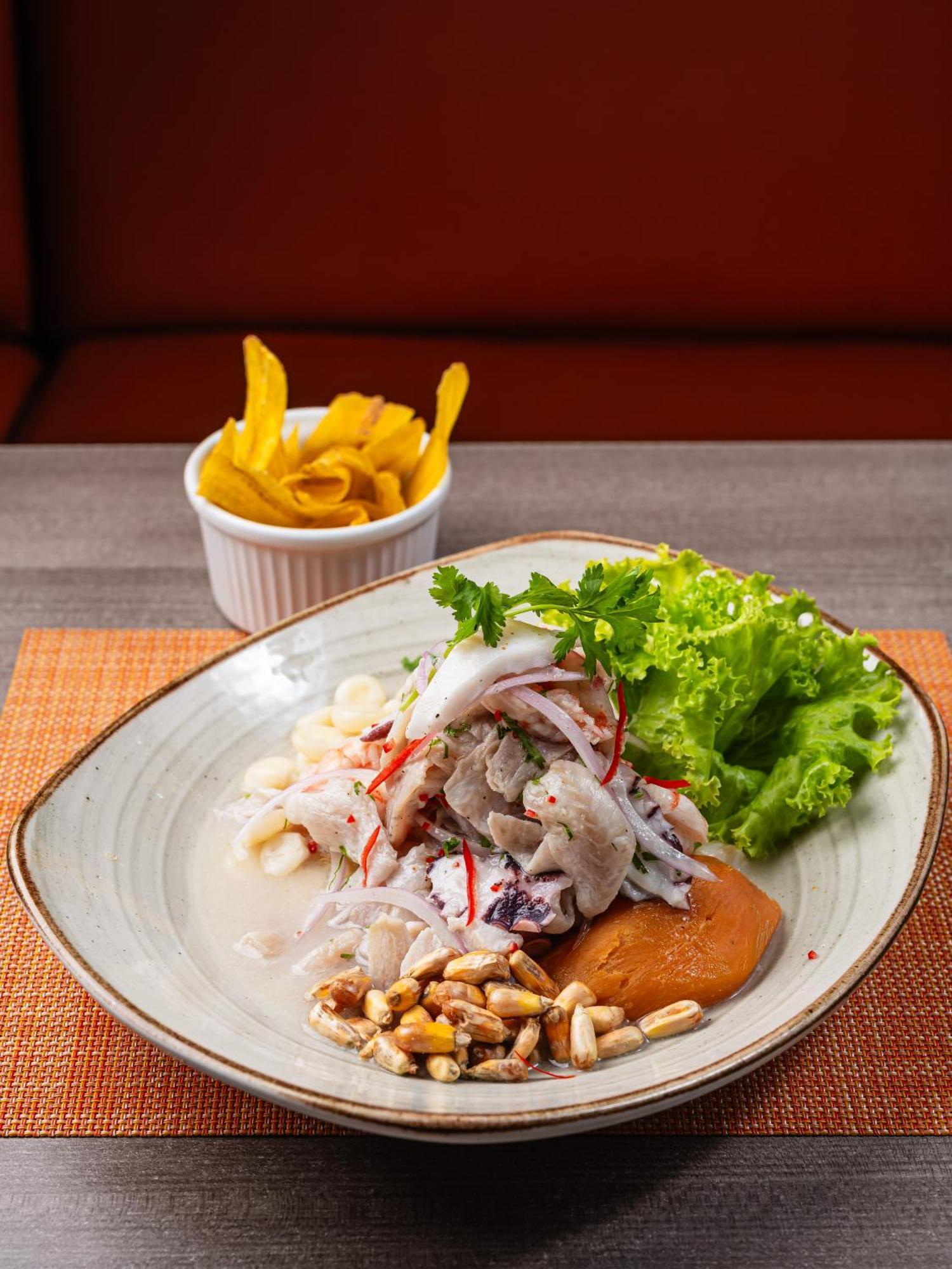 Casa Andina Standard Trujillo Plaza Hotel Ngoại thất bức ảnh