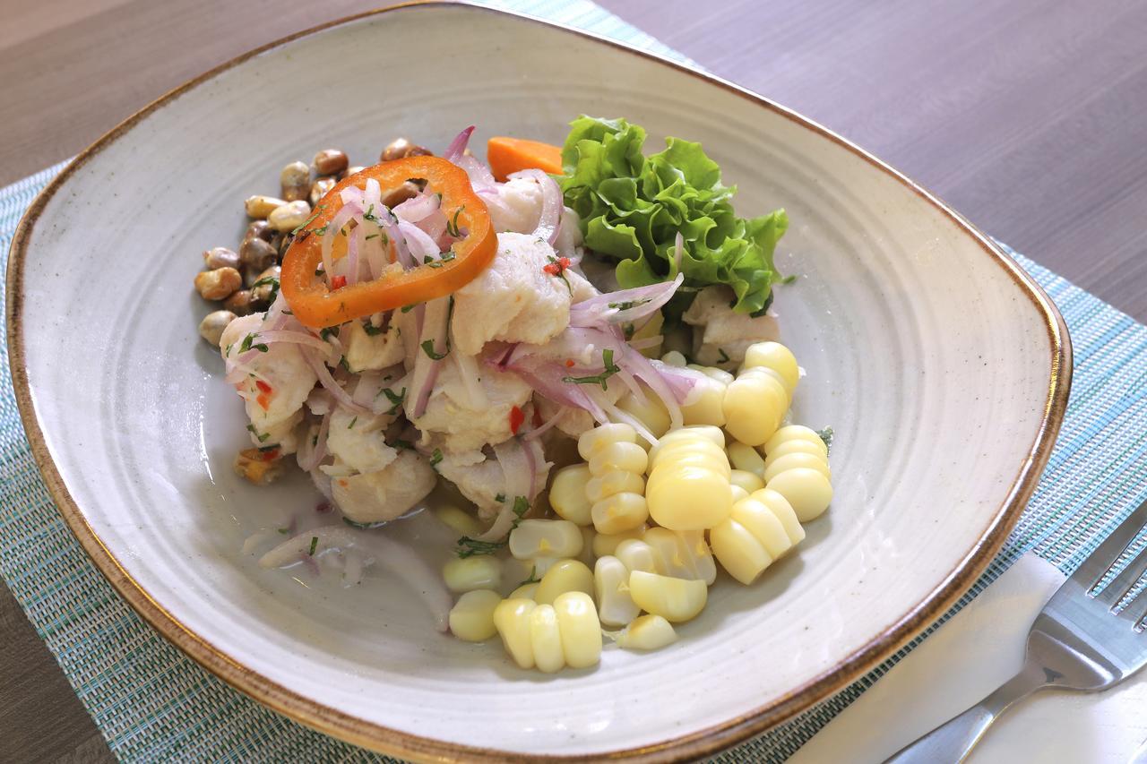 Casa Andina Standard Trujillo Plaza Hotel Ngoại thất bức ảnh