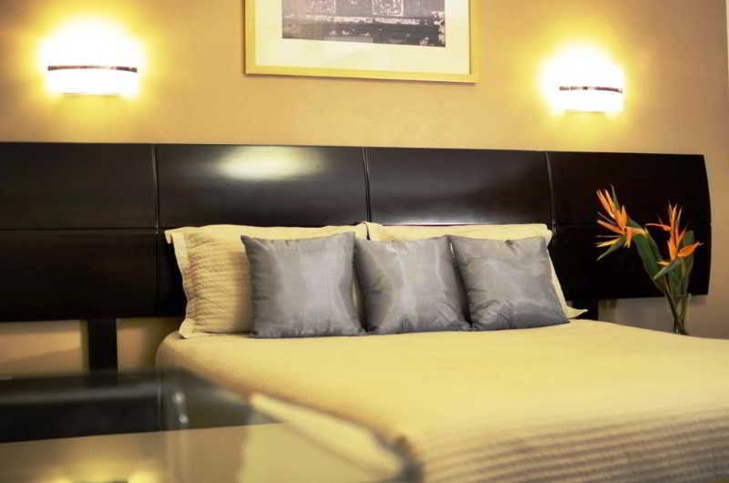 Casa Andina Standard Trujillo Plaza Hotel Ngoại thất bức ảnh