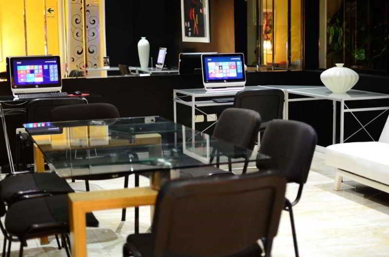 Casa Andina Standard Trujillo Plaza Hotel Ngoại thất bức ảnh